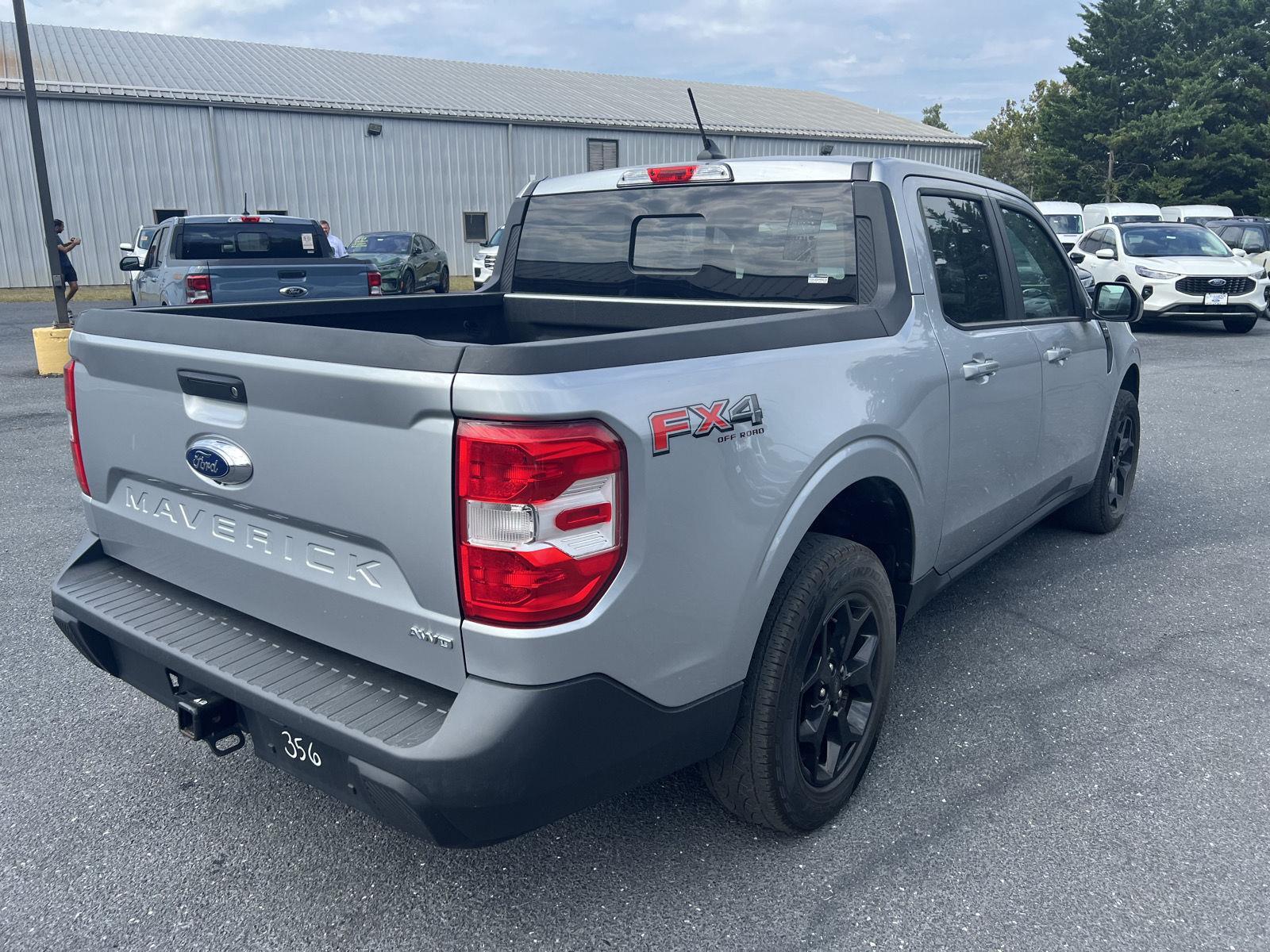 2022 Ford Maverick Lariat photo 3