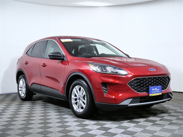 2022 Ford Escape SE's photo