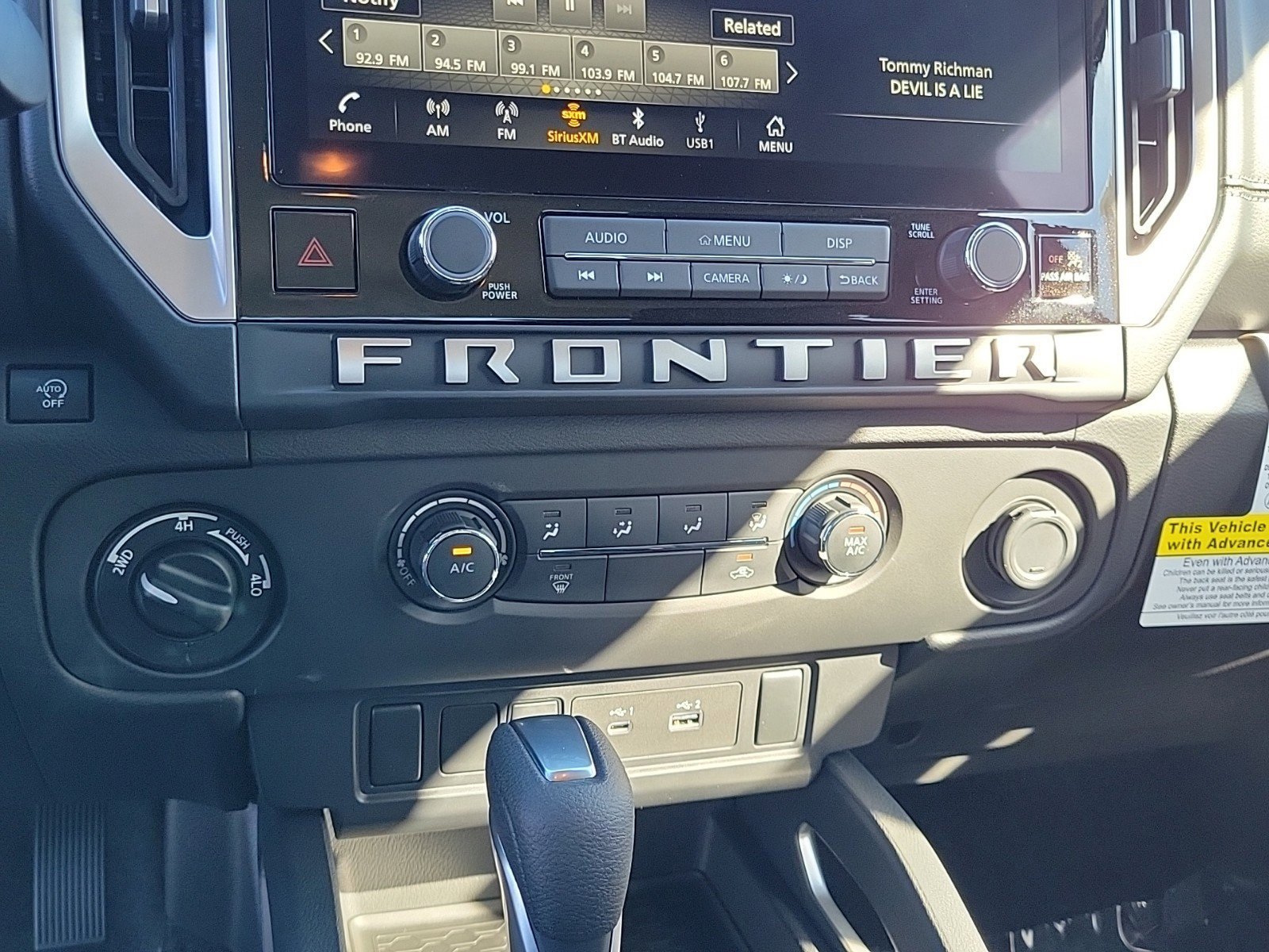 2025 Nissan Frontier SV photo 26