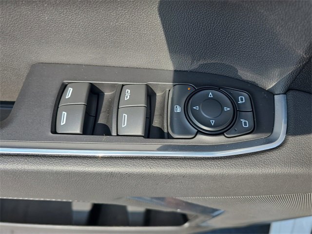2023 Chevrolet Silverado photo 25
