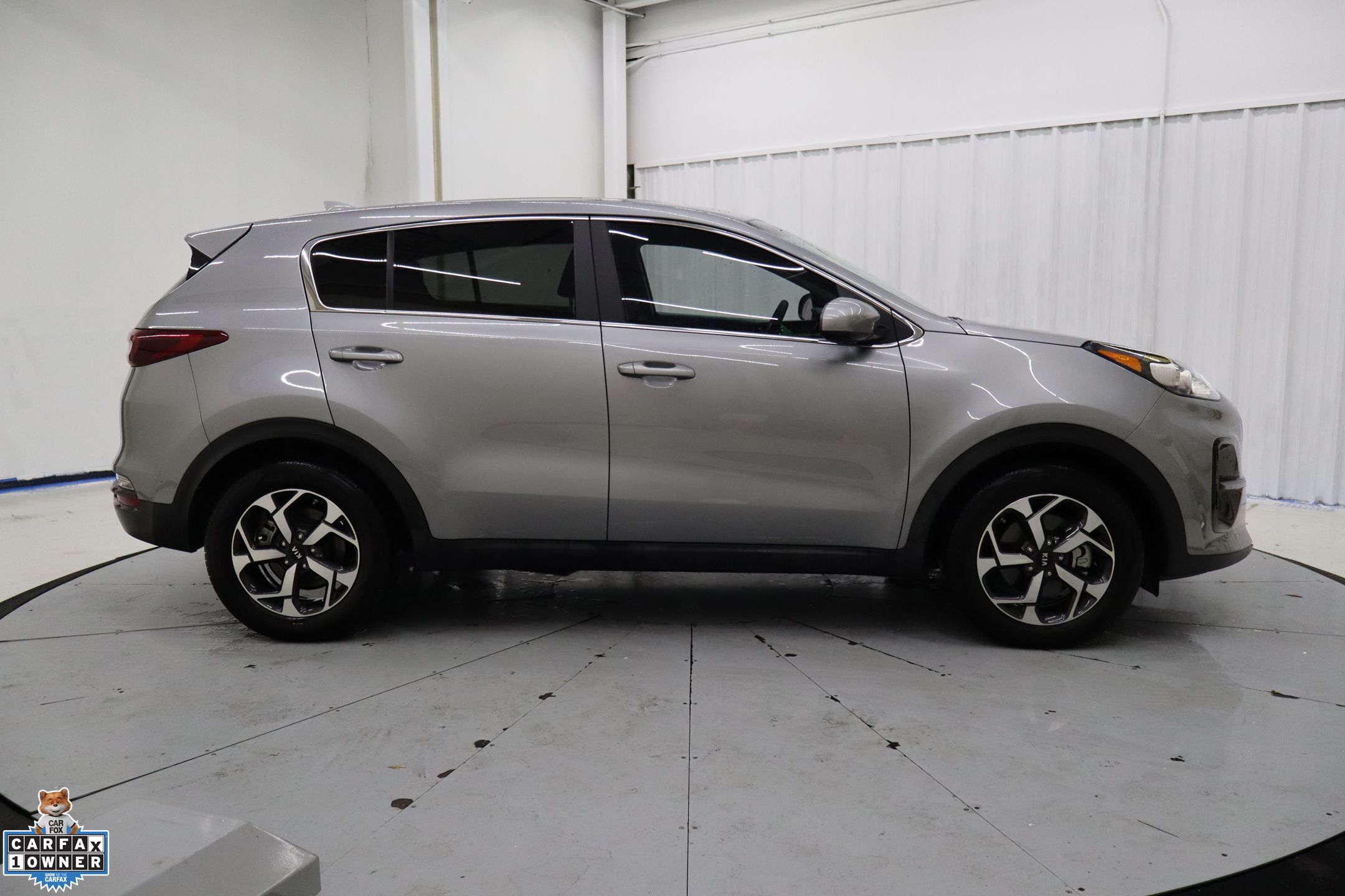 2022 Kia Sportage LX photo 2