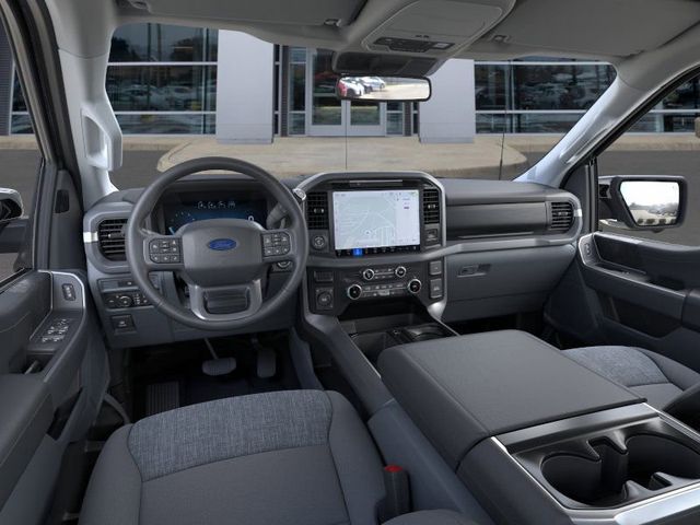 2025 Ford F-150 XLT photo 7