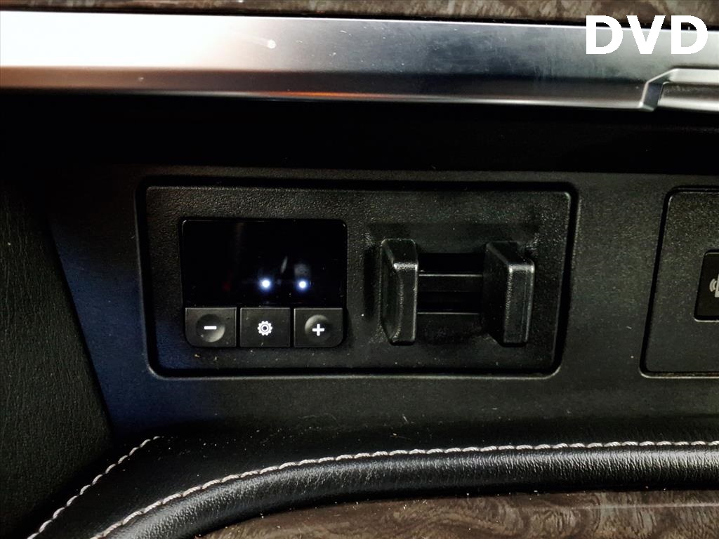 2023 Nissan Armada Platinum photo 13
