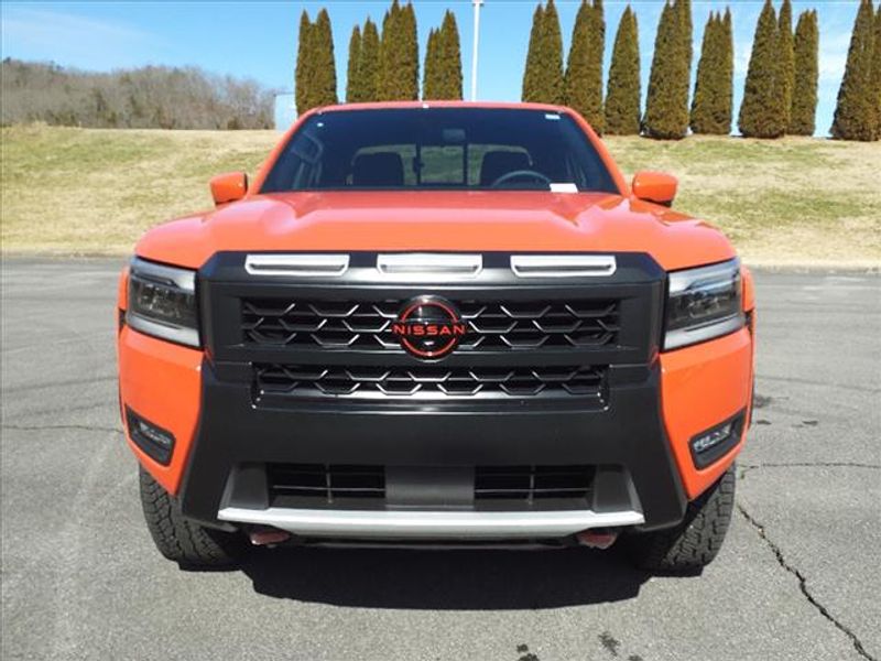 2025 Nissan Frontier PRO-4X photo 2
