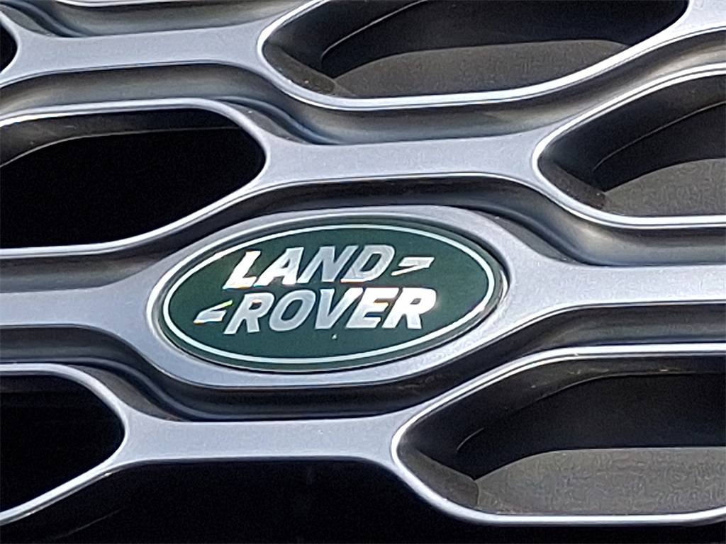 2025 Land Rover Discovery S photo 27