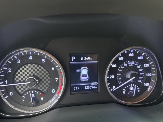 2020 Hyundai Elantra SEL photo 20