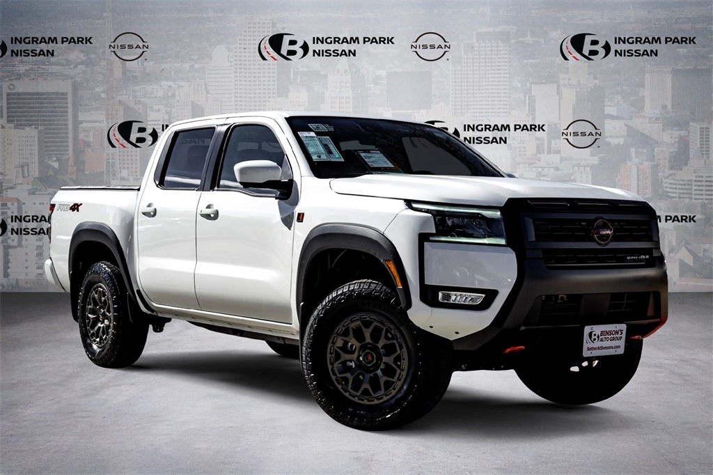 2026 Nissan Frontier PRO-4X's photo