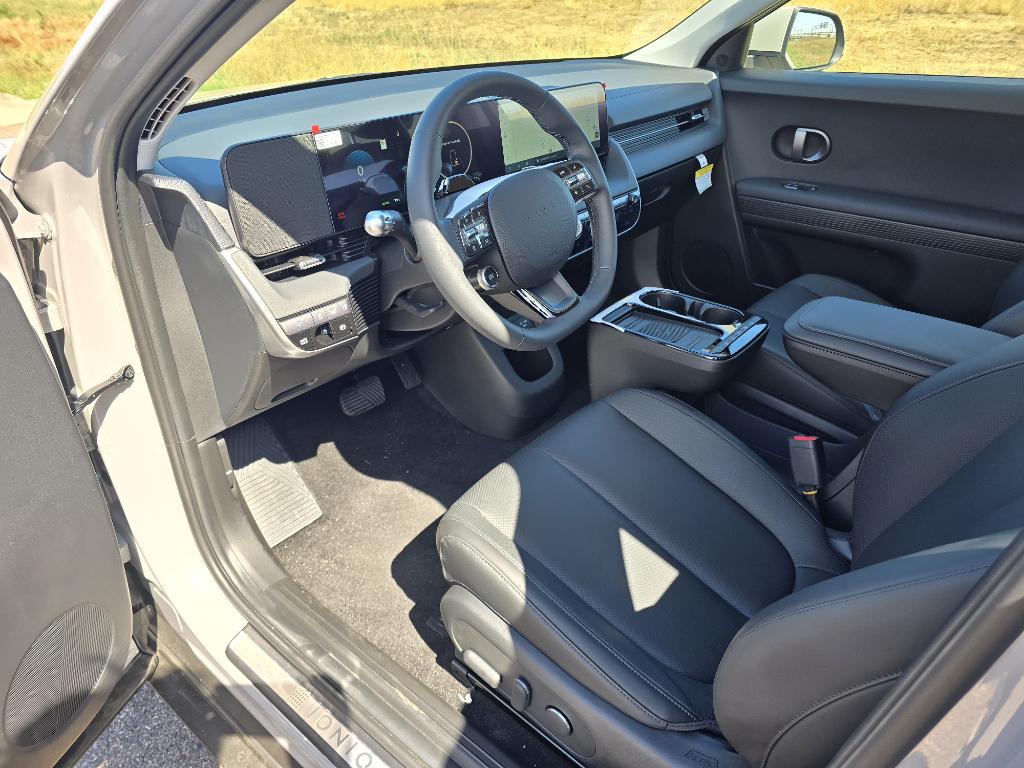 2025 Hyundai Ioniq 5 SEL photo 18