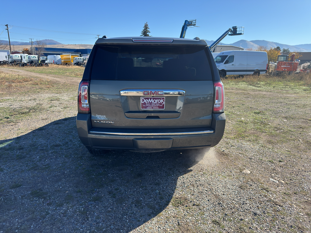 2017 Gmc Yukon Denali photo 3