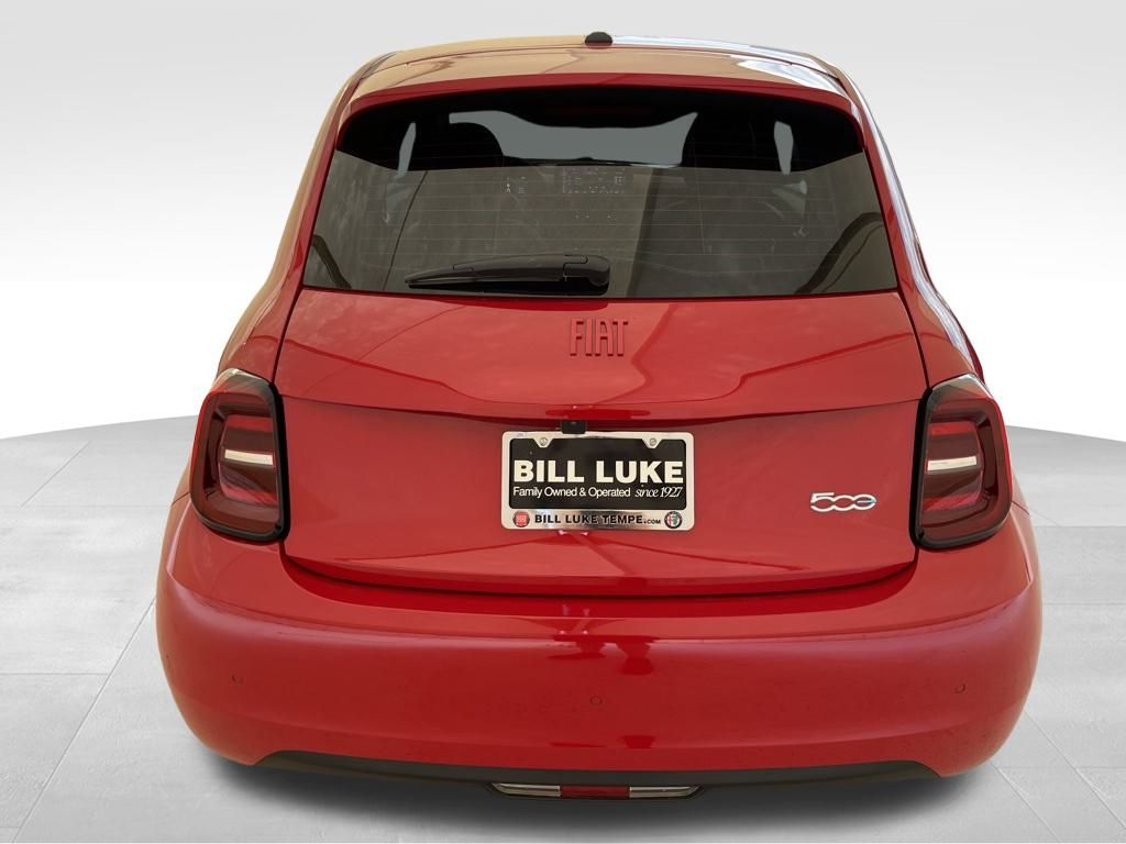 2024 Fiat 500e Red photo 3