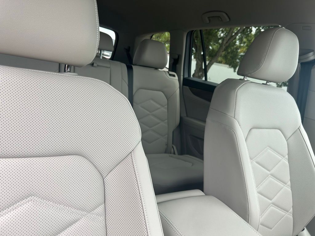 2026 Volkswagen Atlas SE photo 29