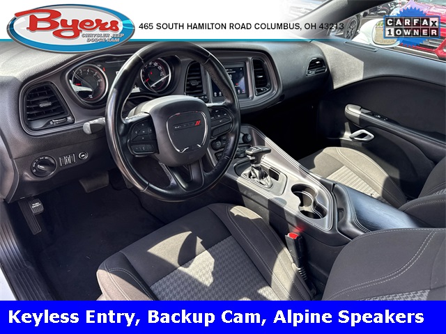 2023 Dodge Challenger SXT photo 9