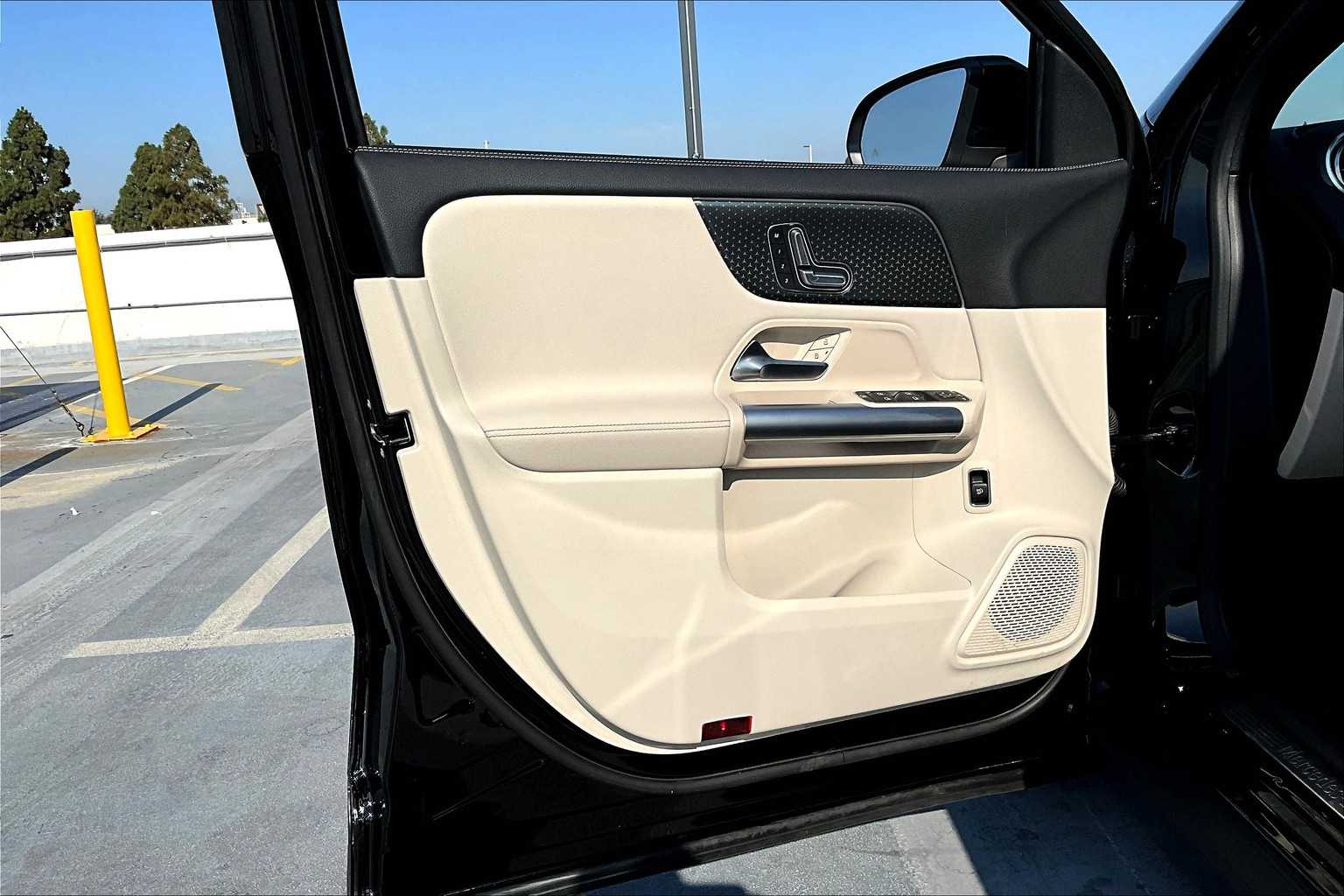 2025 Mercedes Benz GLA 250 photo 21