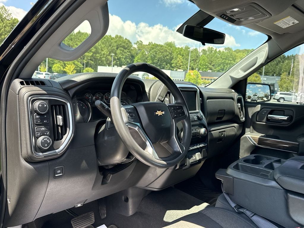 2019 Chevrolet Silverado 1500 LT photo 13
