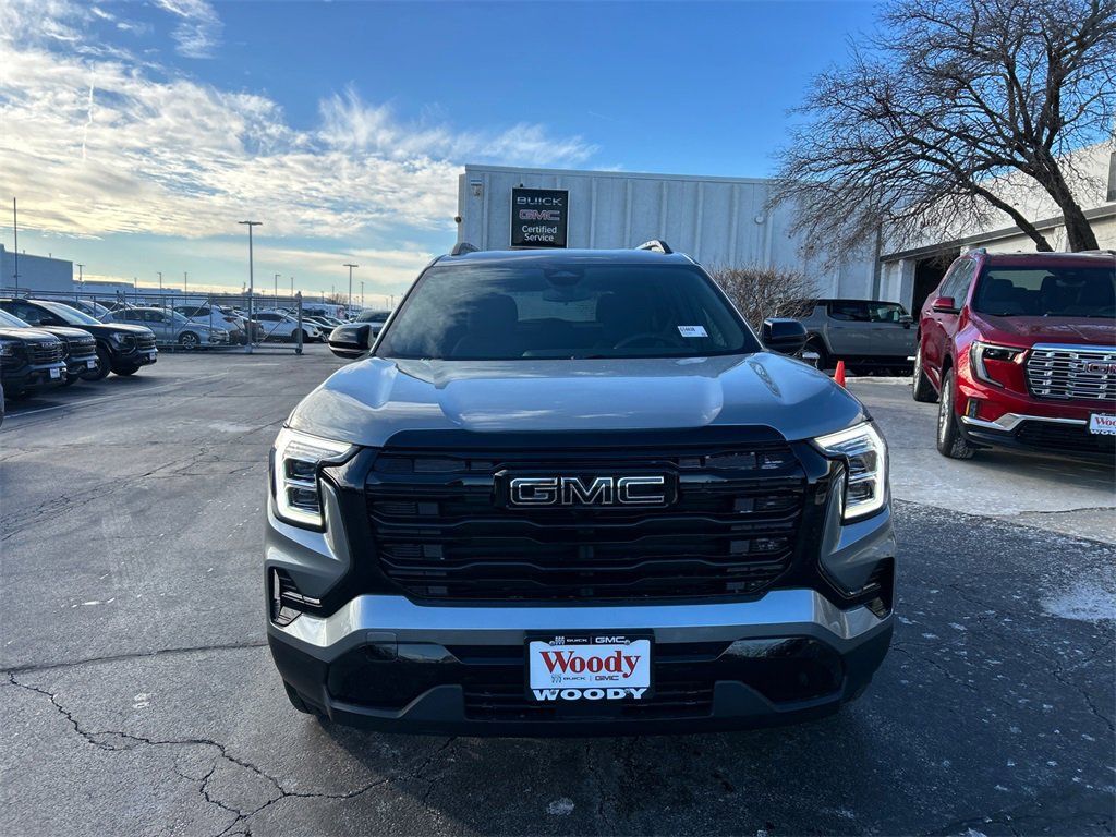 2026 GMC TERRAIN - Image 2