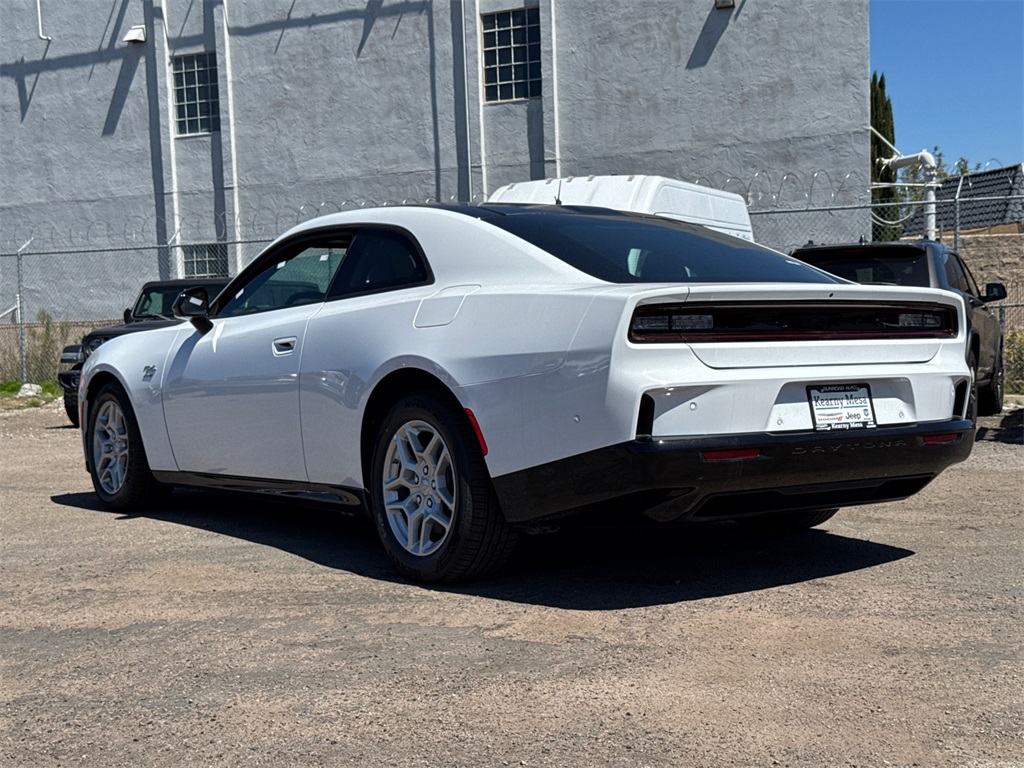 2025 Dodge Charger R/T photo 8
