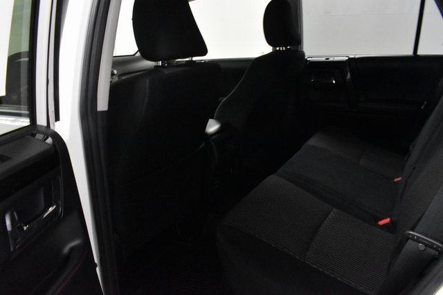 2019 Toyota 4Runner TRD photo 14