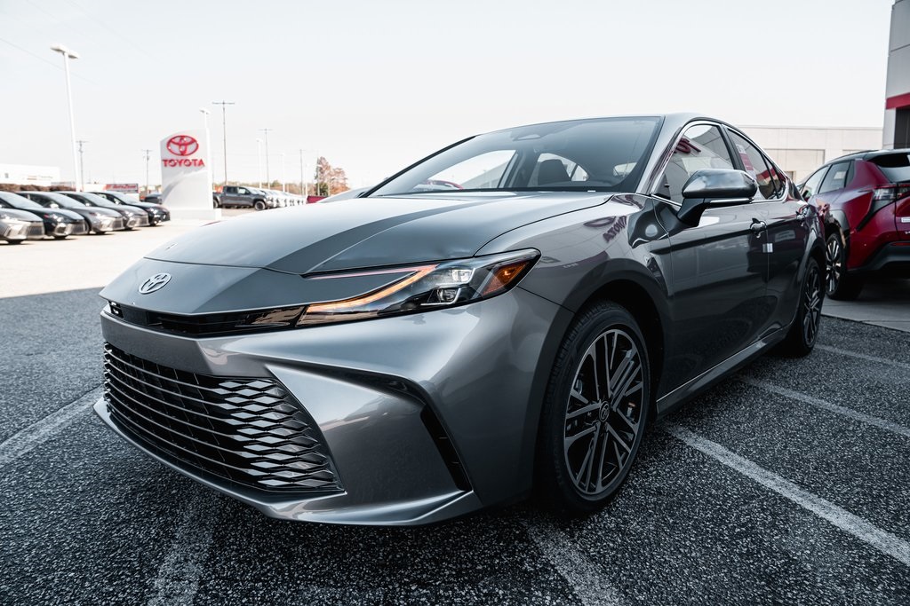 2026 Toyota Camry XLE photo 3
