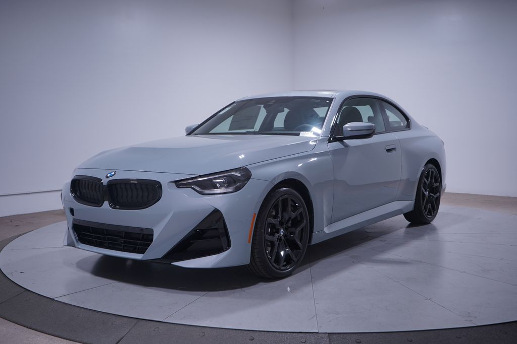 2025 BMW 2 Series 230i's photo