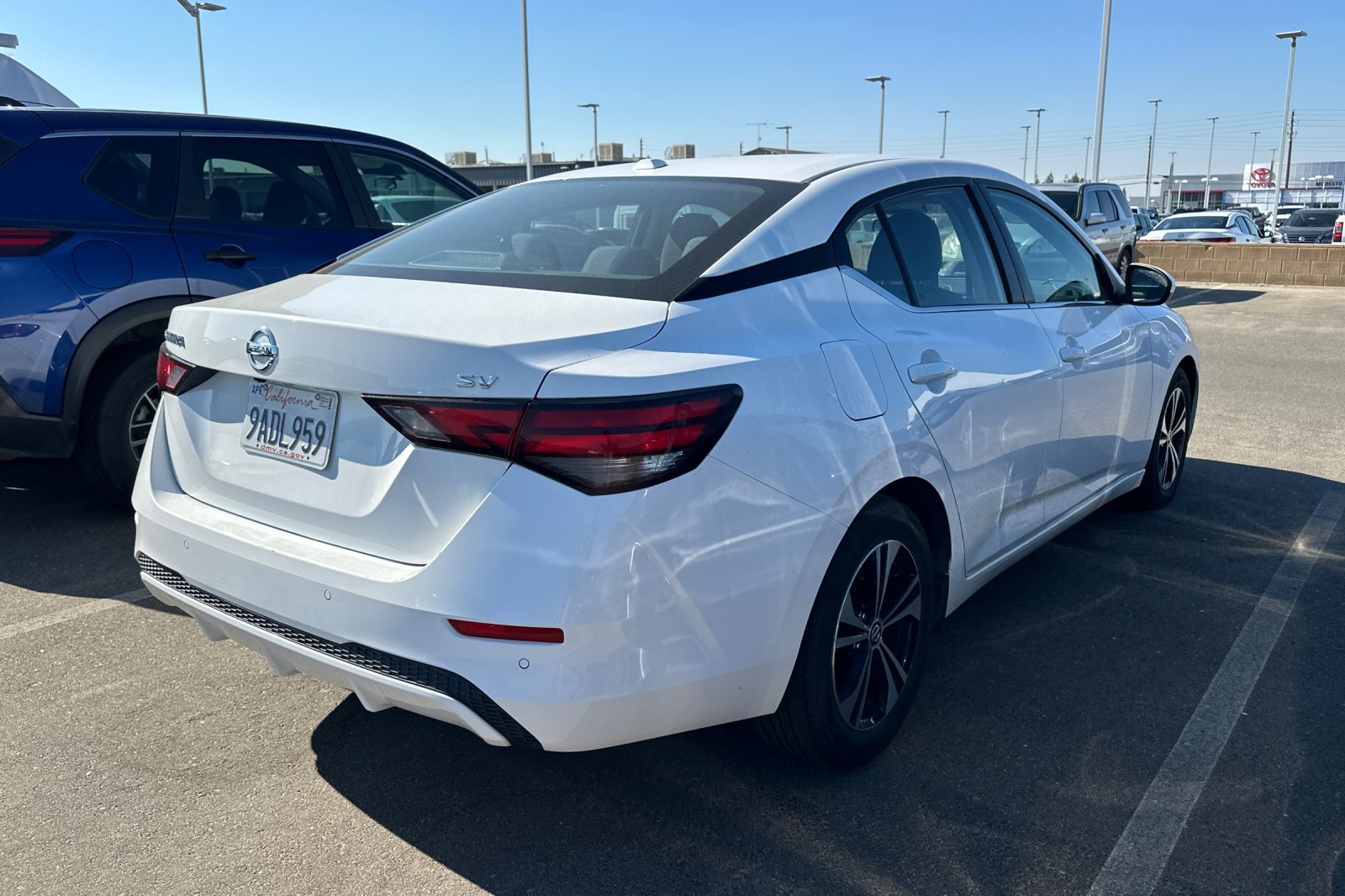 2022 Nissan Sentra SV photo 3