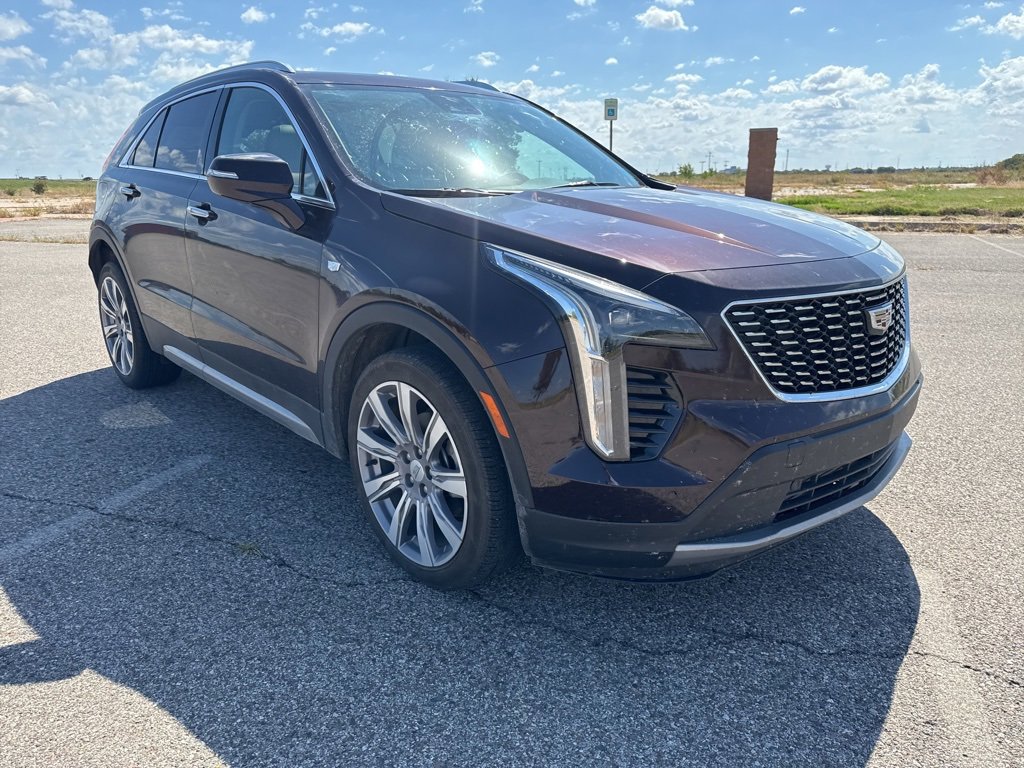 2021 Cadillac XT4 Premium Luxury photo 3
