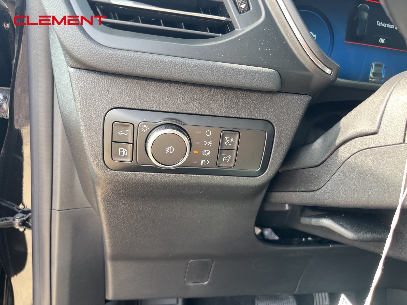 2024 Ford Escape Premium photo 9
