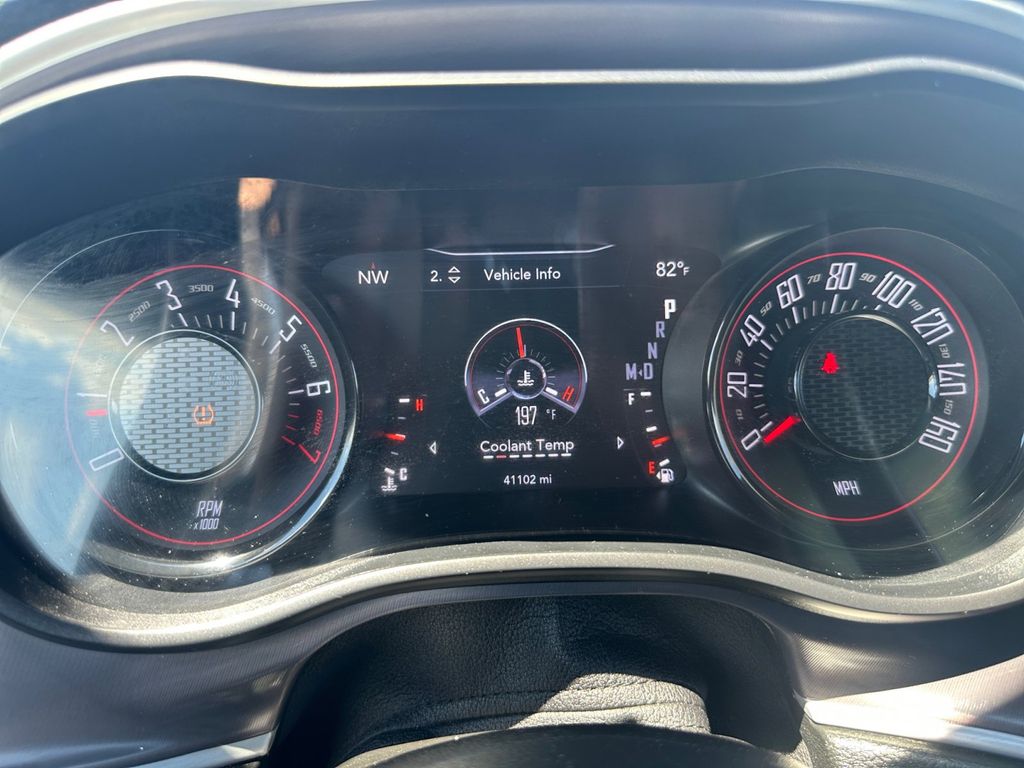 2022 Dodge Challenger GT photo 9