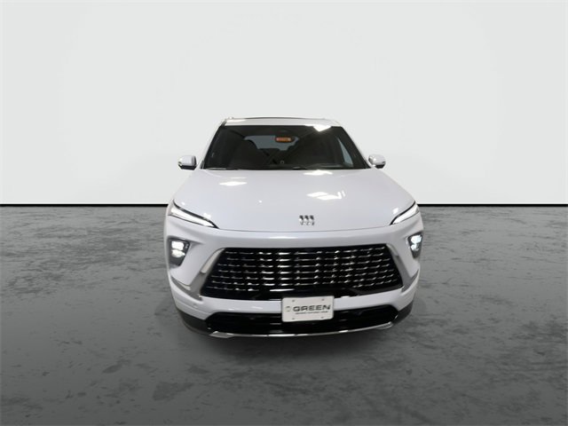 2026 Buick Enclave Avenir photo 3