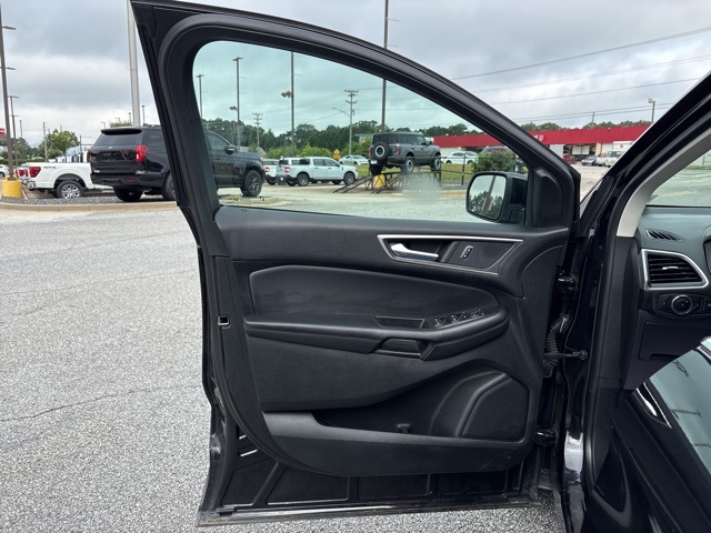 2024 Ford Edge SEL photo 9