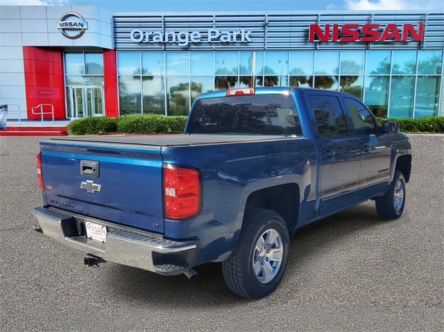 2018 Chevrolet Silverado 1500 LT photo 2