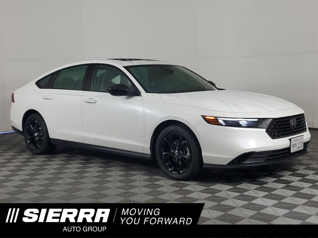 2025 Honda Accord SE's photo