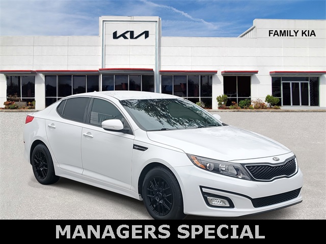 2015 Kia Optima LX's photo