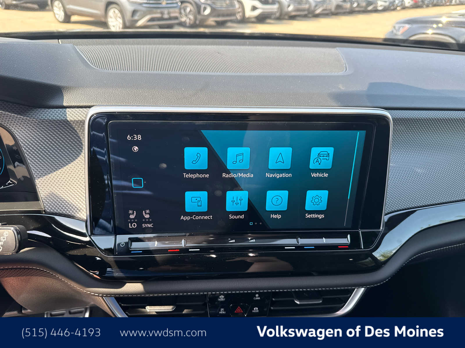 2026 Volkswagen Atlas Cross Sport SEL Premium R-Line photo 15