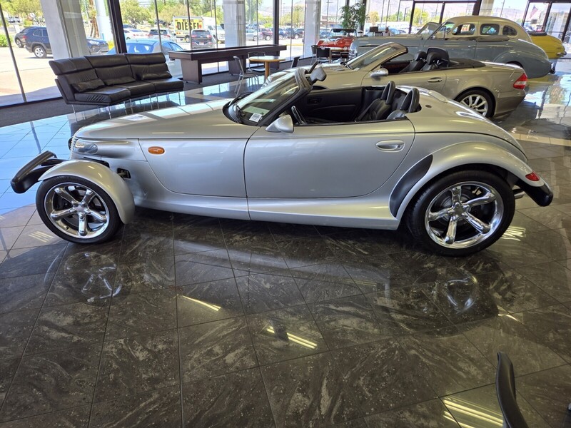2001 Plymouth Prowler Base photo 2