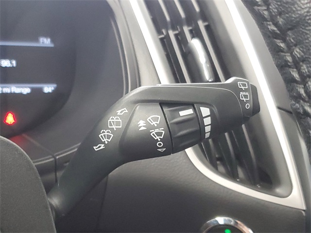 2024 Ford Edge SEL photo 17