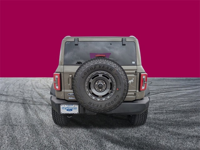 2025 Ford Bronco Outer Banks photo 4