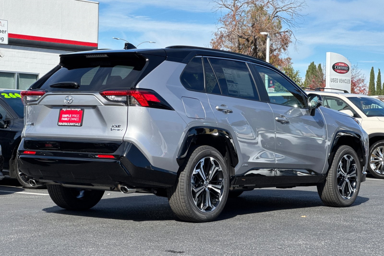 2025 Toyota RAV4 Prime XSE Premium photo 2