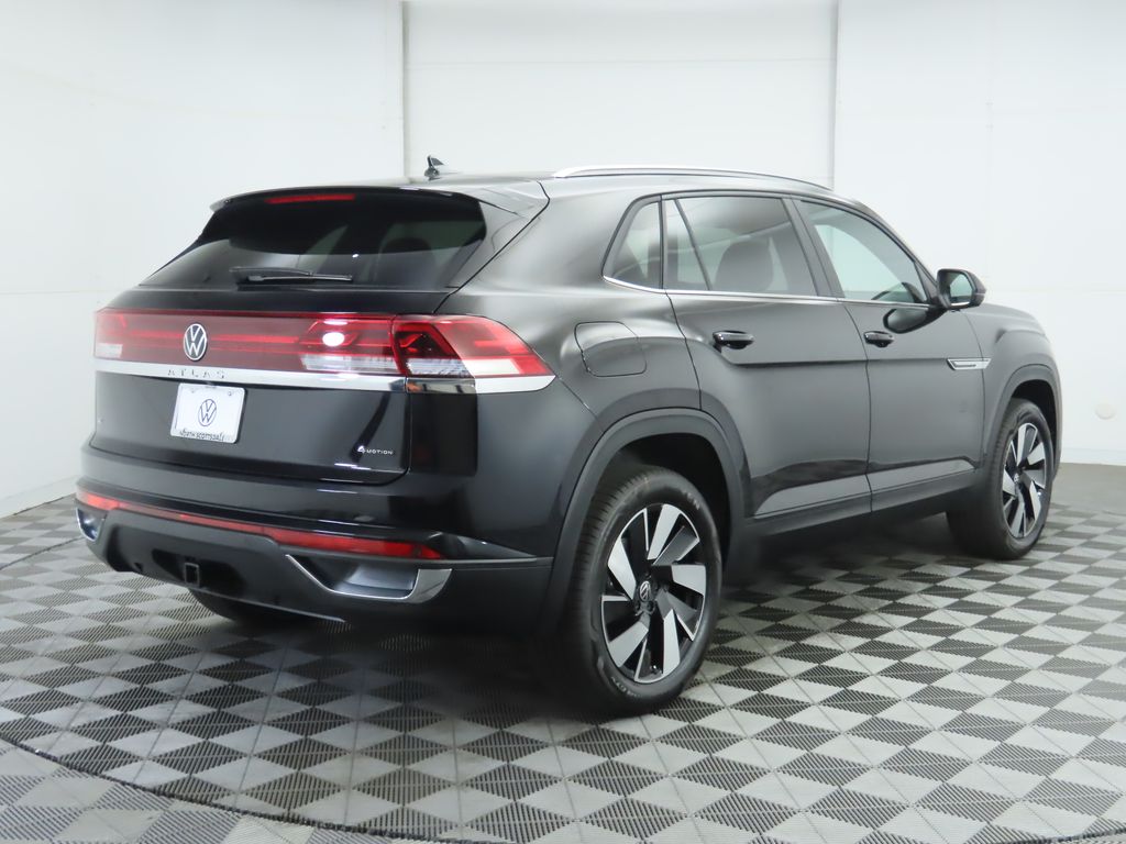 2026 Volkswagen Atlas Cross Sport SE Technology photo 2