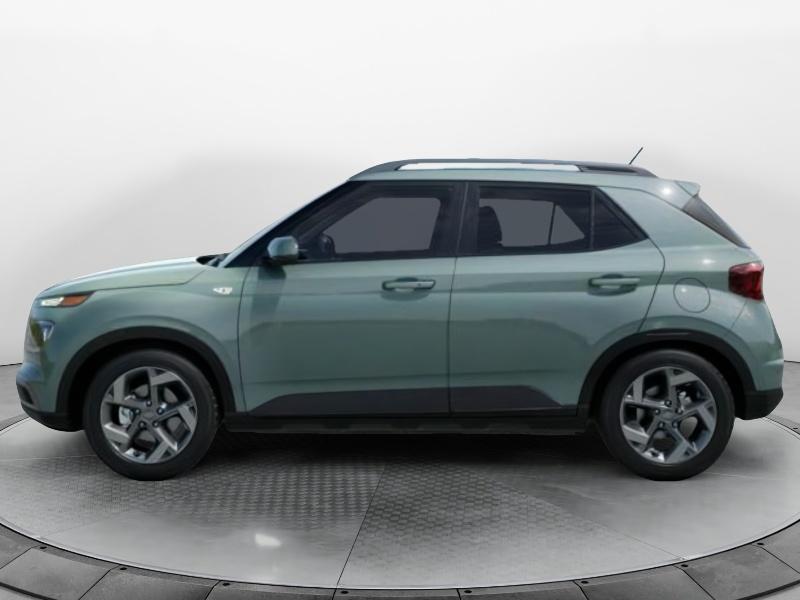 2025 Hyundai Venue SEL photo 2