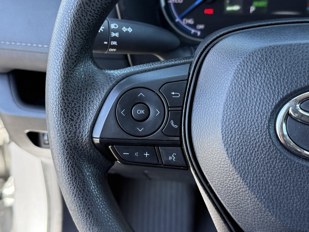 2023 Toyota RAV4 Hybrid LE photo 18