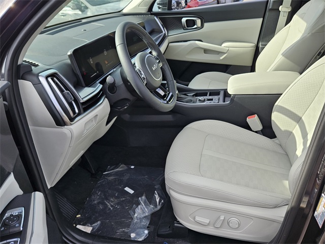 2025 Kia Sorento S photo 2