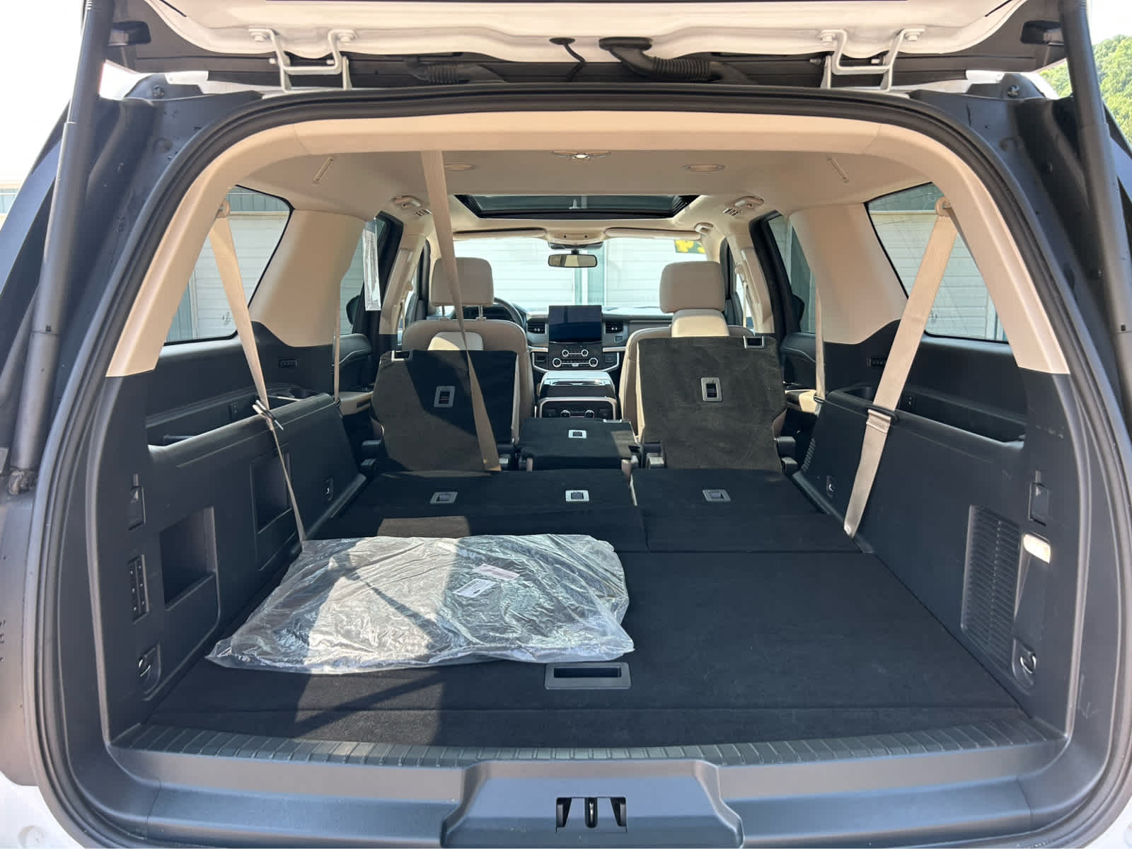 2024 Ford Expedition MAX XLT photo 12