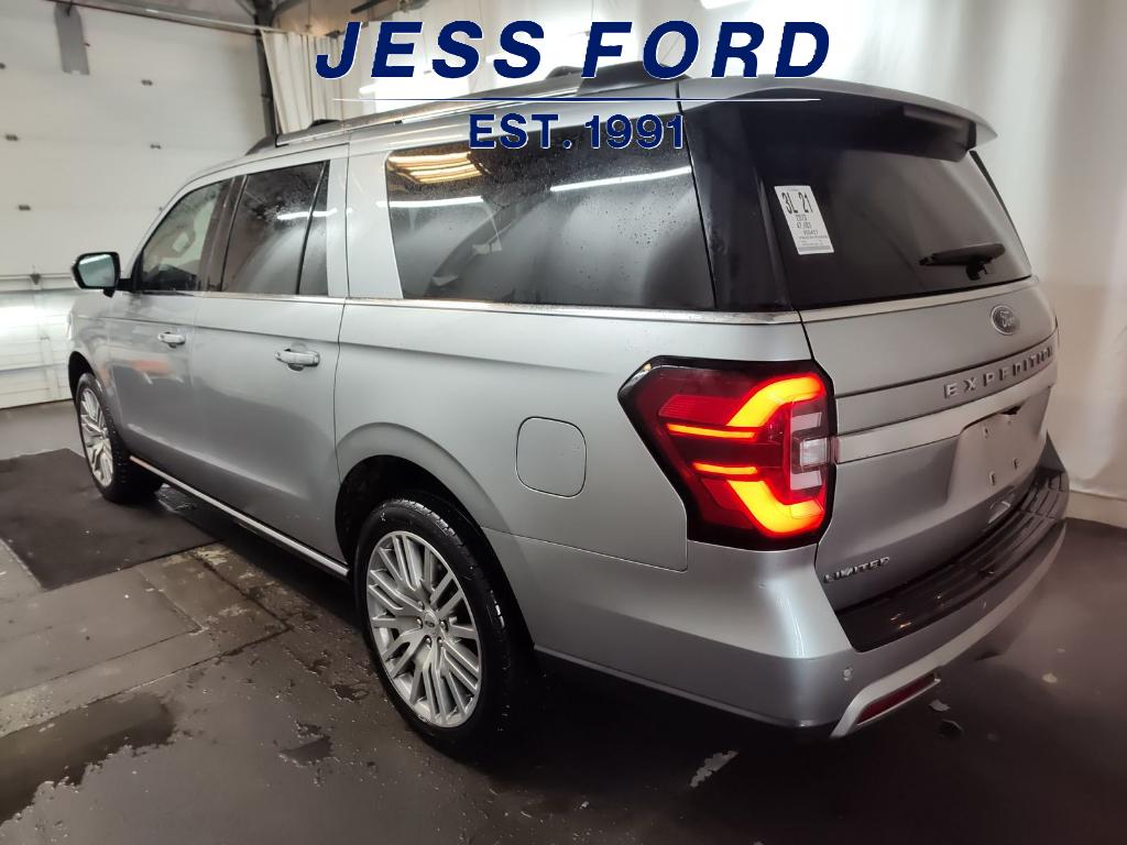 2023 Ford Expedition MAX Limited photo 2