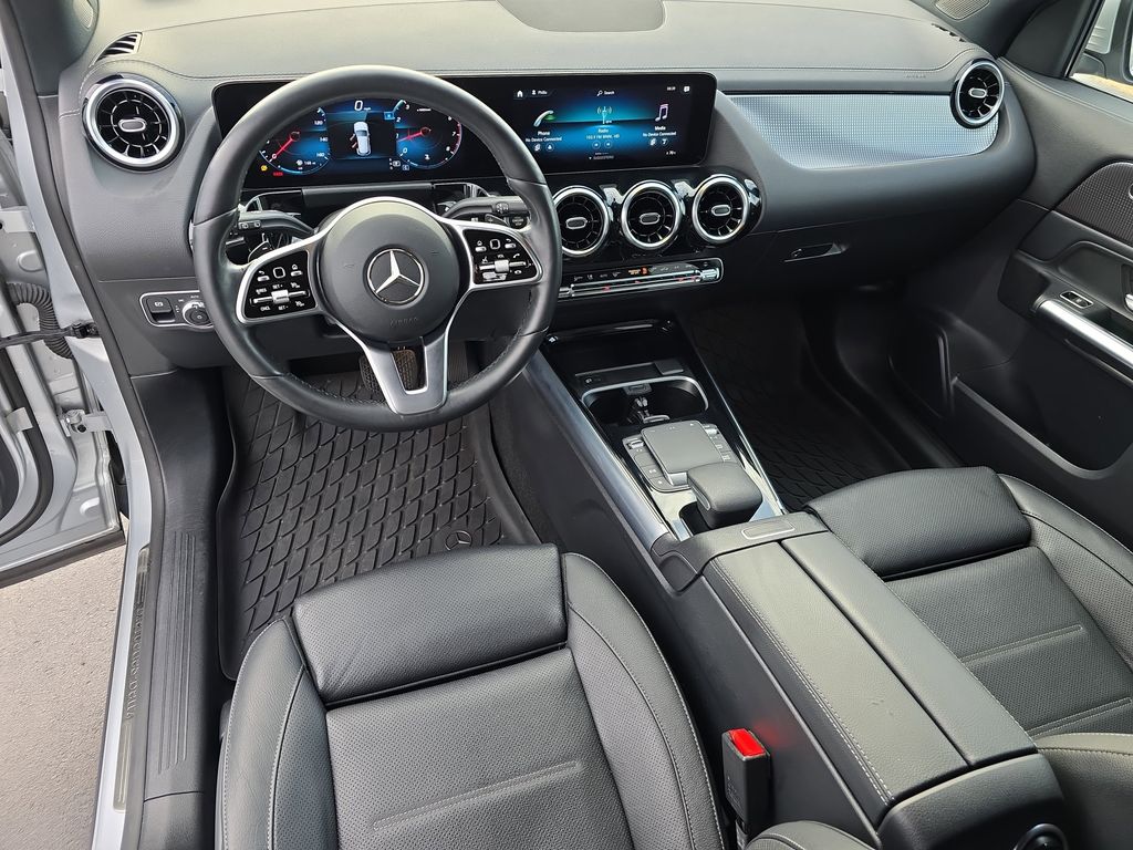 2022 Mercedes Benz GLA 250 photo 16