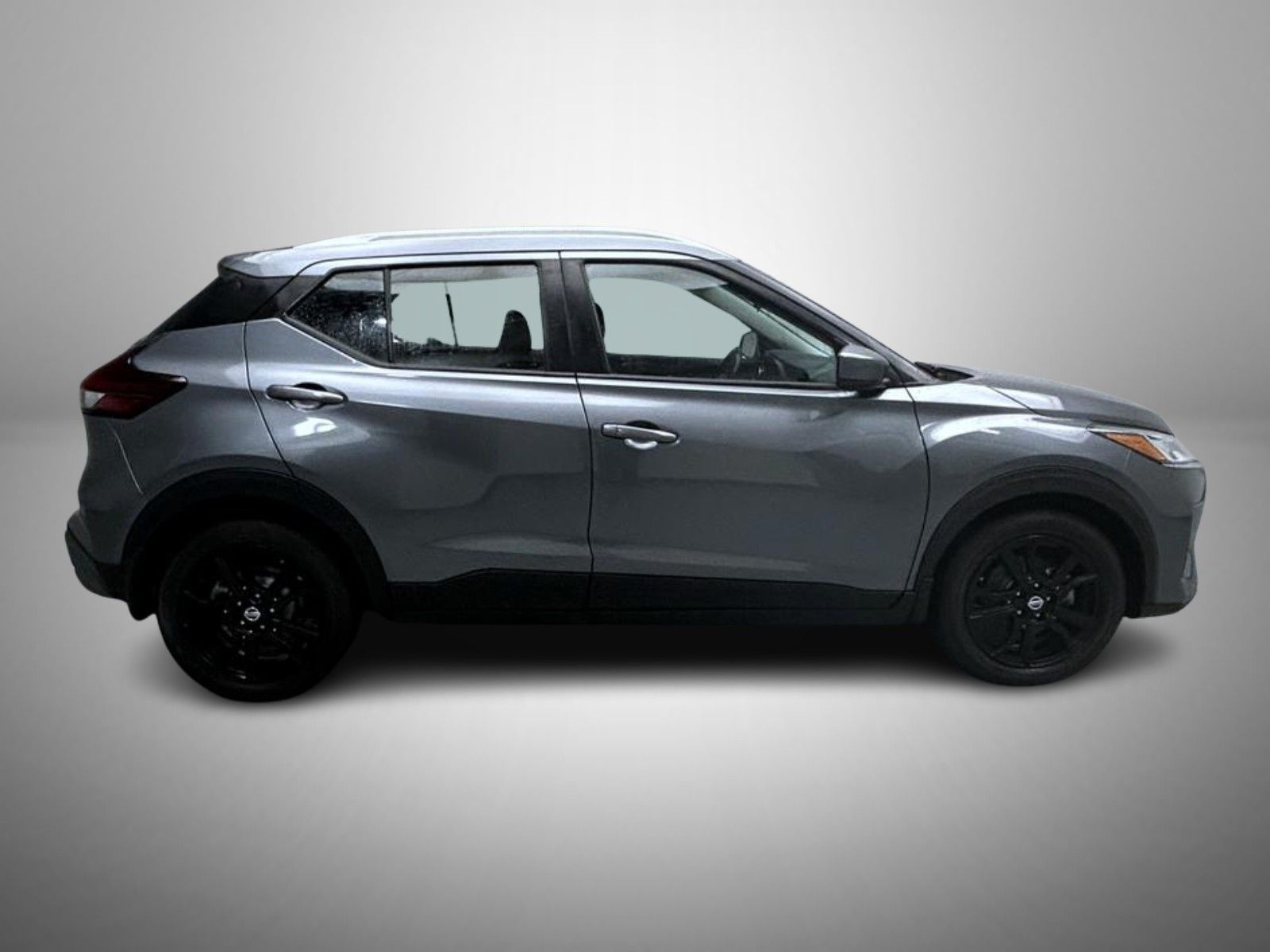 2021 Nissan Kicks SV photo 4