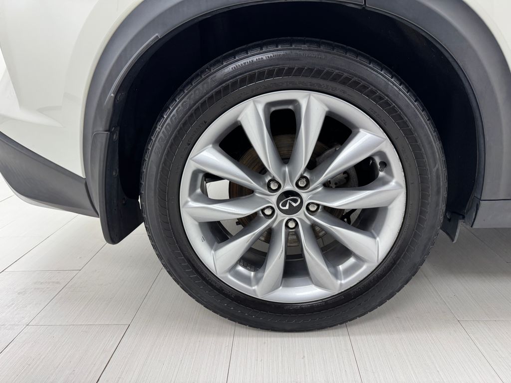 2020 Infiniti QX50 Luxe AWD photo 36