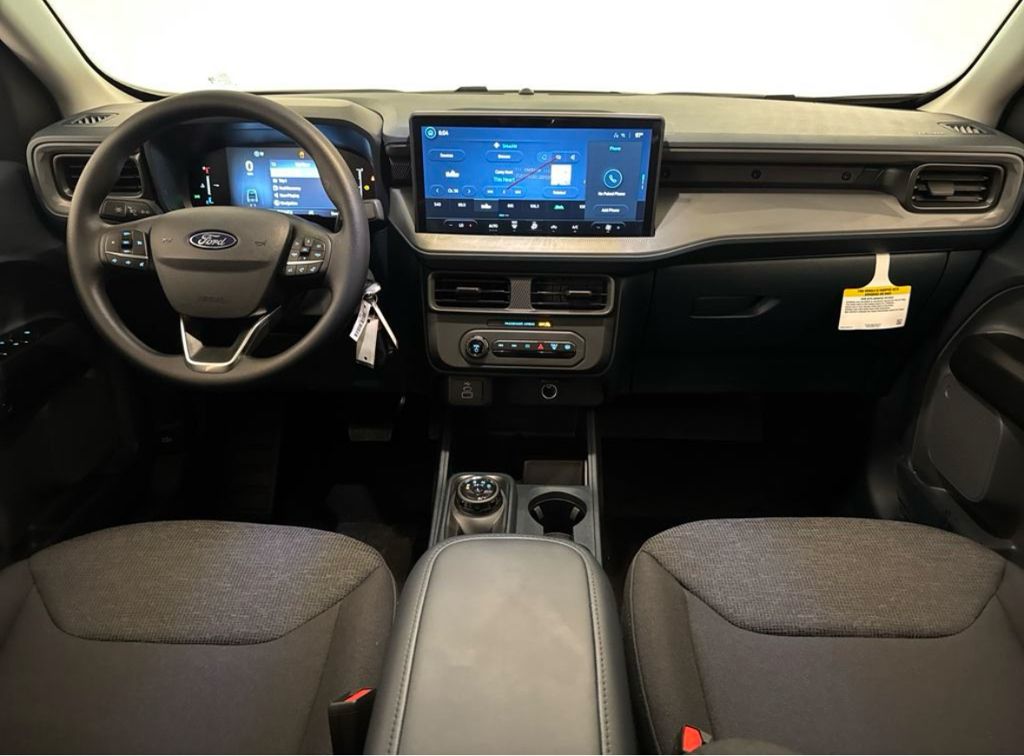 2025 Ford Maverick XL photo 3