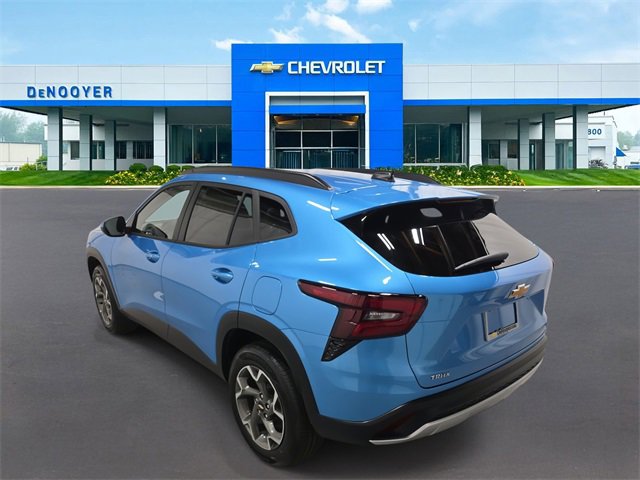 2025 Chevrolet Trax photo 7