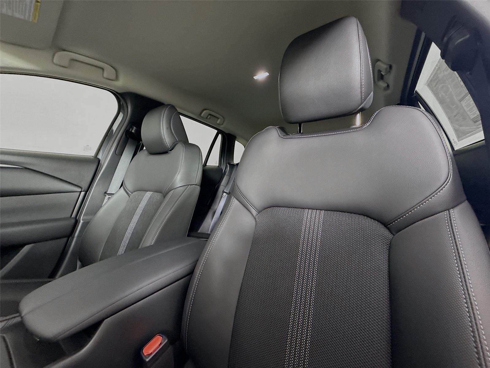 2025 Mazda CX-50 2.5 S Preferred photo 13