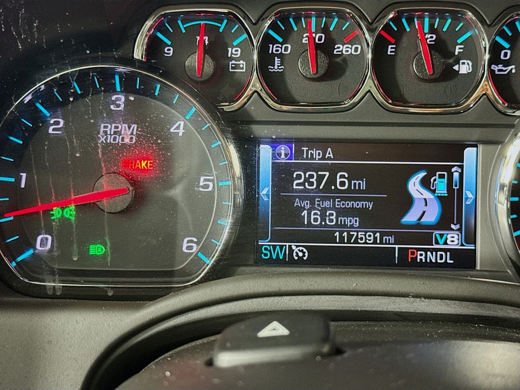 2019 Chevrolet Tahoe LS photo 13